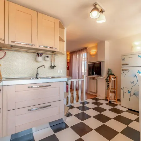 Cozy Penthouse With Terrace And View *